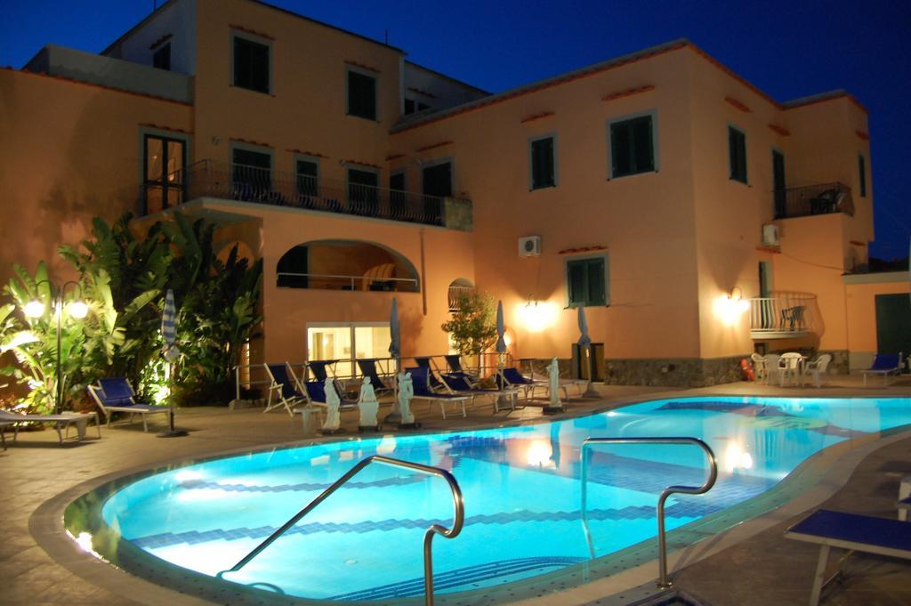Hotel Terme Rosaleo Casamicciola Terme Bagian luar foto