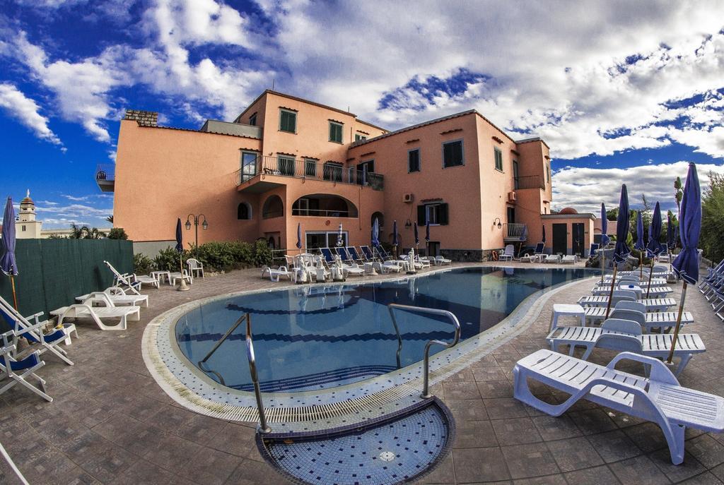 Hotel Terme Rosaleo Casamicciola Terme Bagian luar foto